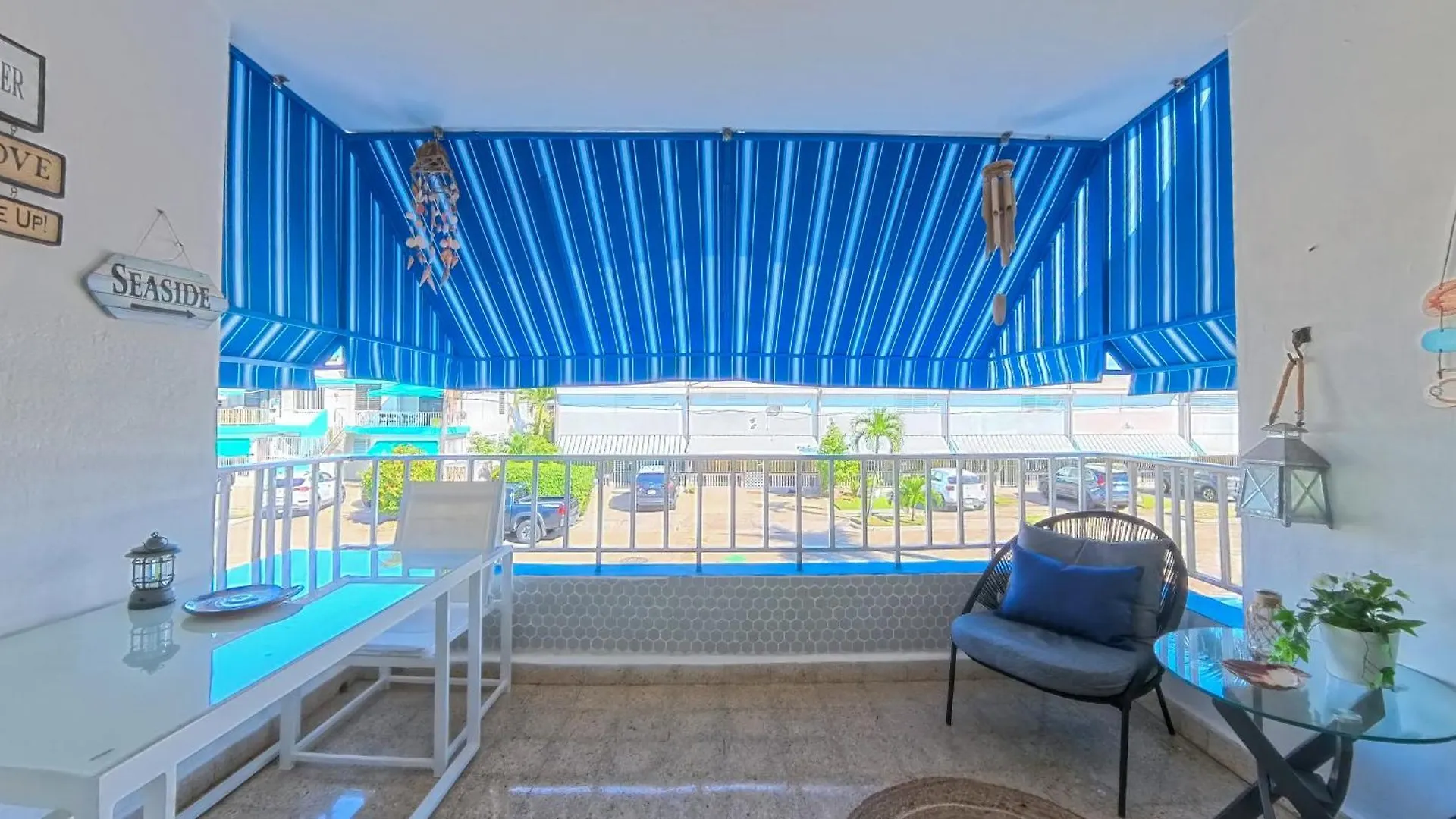 Seaside Apartment Steps To Breathtaking Sunrise Luquillo 0*,  Porto Rico