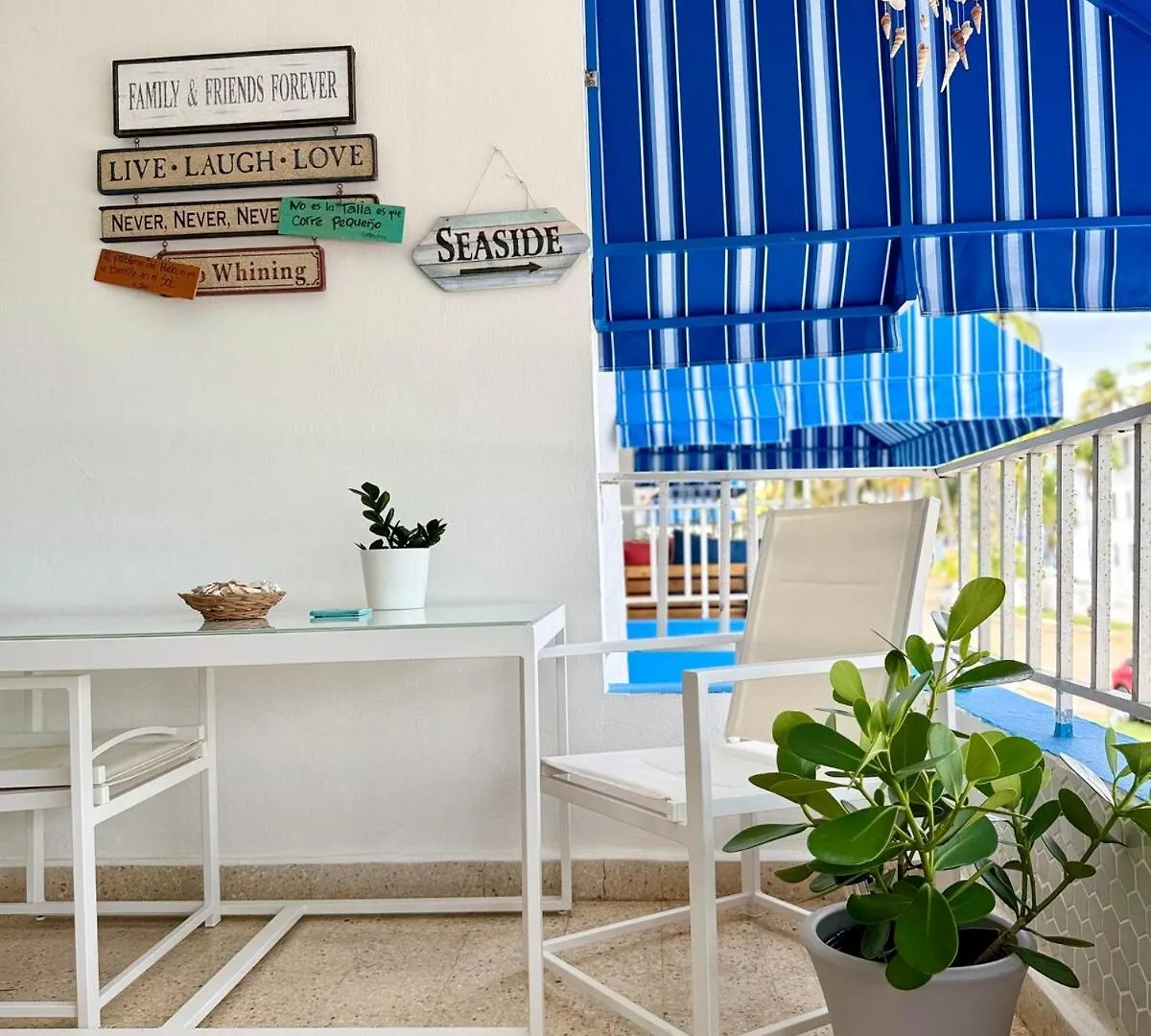 Seaside Apartment Steps To Breathtaking Sunrise Luquillo 0*,  Porto Rico